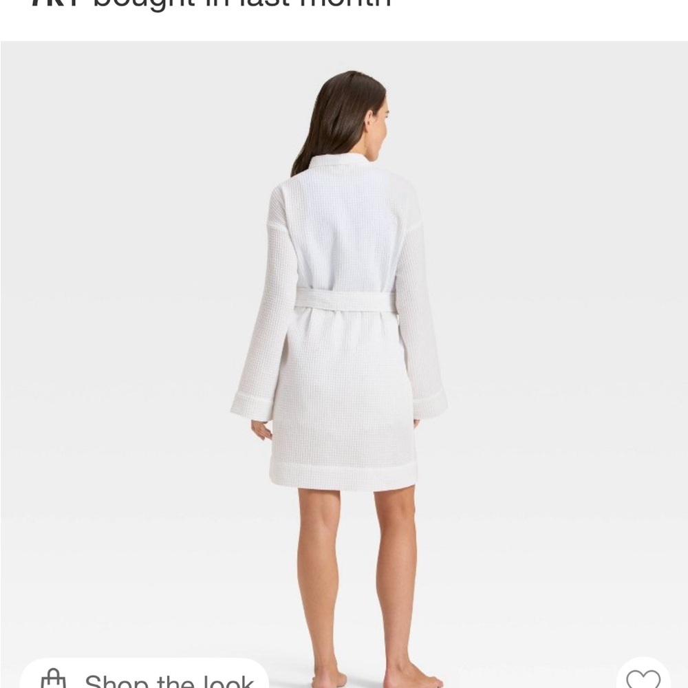 Auden Waffle Robe. - Picture 2 of 4